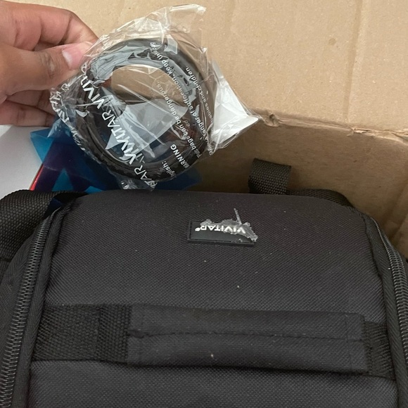 Never used Canon EOS 2000D Camera - Picture 7 of 9